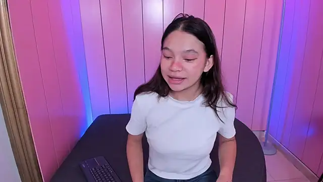 Laurent Scott  online show from 10-22-25, 12:05