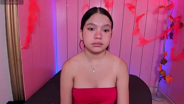 Laurent Scott  online show from 10-30-25, 04:25