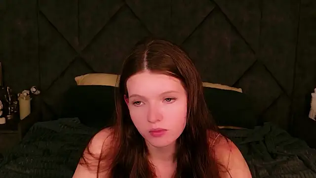 Gaby Essen online show from 11-22-25, 08:41