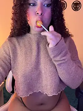 Snapshot of Kass_1 chatting on 02-21-26, 02:56 Kass 1 online show from 02-21-26, 02:56