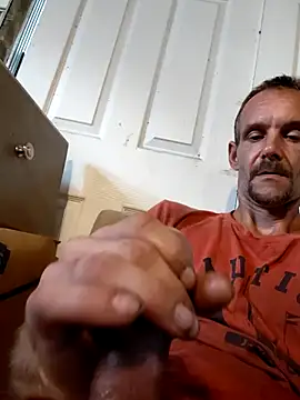 Snapshot of Hungwell1515 chatting on 09-10-25, 12:05 Hungwell1515 online show from 09-10-25, 12:05