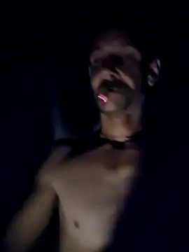 Hungwell1515 online show from 10-15-25, 05:07