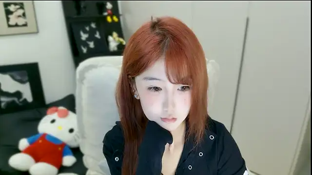 Snapshot of wanzi-1229 chatting on 10-05-25, 07:39 wanzi-1229 online show from 10-05-25, 07:39