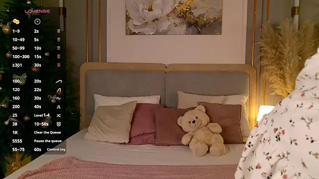 LanaElise online show from 01-08-26, 07:21