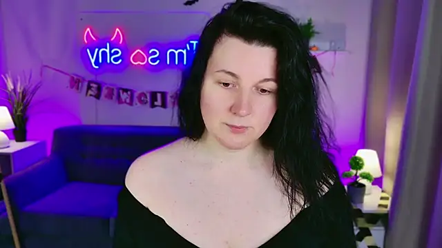 Snapshot of love_me__tonight_ chatting on 10-22-25, 10:42 love me tonight online show from 10-22-25, 10:42