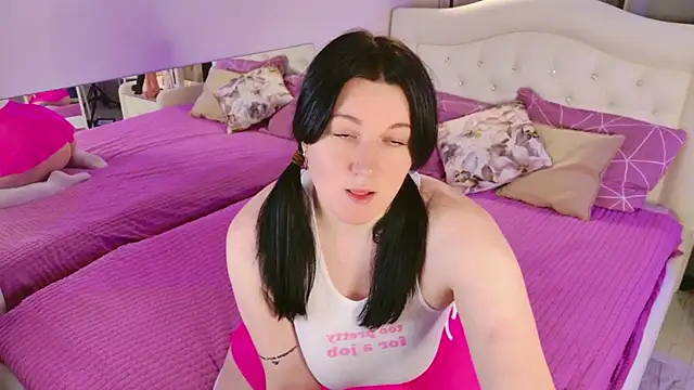 Snapshot of love_me__tonight_ chatting on 11-04-25, 10:20 love me tonight online show from 11-04-25, 10:20