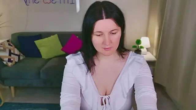 Snapshot of love_me__tonight_ chatting on 11-23-25, 11:48 love me tonight online show from 11-23-25, 11:48