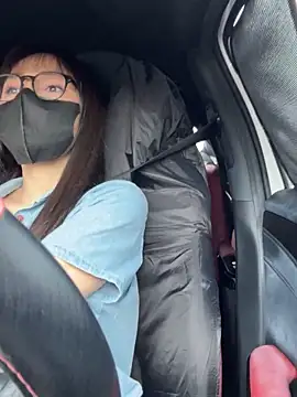 Linh 2004 online show from 09-16-25, 06:36