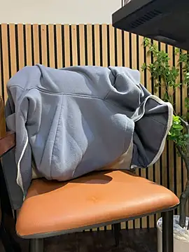 Linh 2004 online show from 03-27-26, 08:26