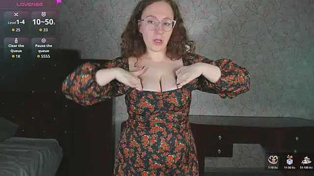 Snapshot of ellie_coy_ chatting on 03-20-26, 07:19 ellie coy online show from 03-20-26, 07:19