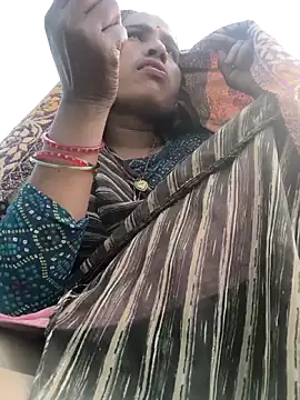 Hot raaani online show from 01-19-26, 07:34