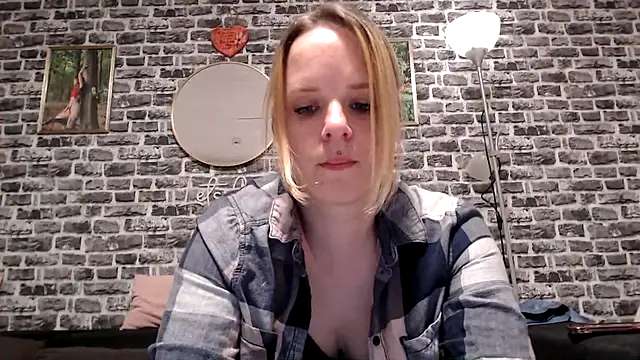 SexyMilf 37 online show from 04-18-26, 08:42