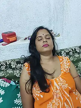 Snapshot of Hot-Riya001 chatting on 06-07-26, 08:01 Hot-Riya001 online show from 06-07-26, 08:01