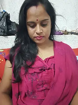 Snapshot of Hot-Riya001 chatting on 06-09-26, 05:35 Hot-Riya001 online show from 06-09-26, 05:35