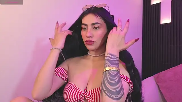 Snapshot of brown_alicee chatting on 09-10-25, 11:54 brown alicee online show from 09-10-25, 11:54