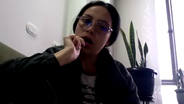 katalina07 1 online show from 05-04-26, 10:39