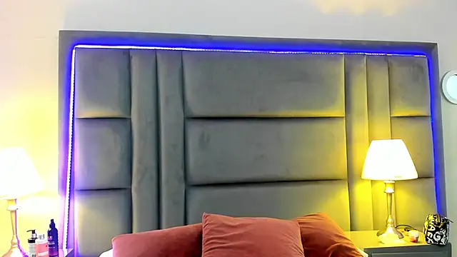 GabyMoreau online show from 05-03-26, 02:01