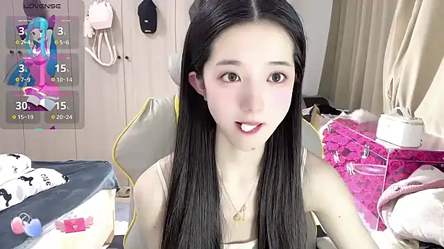 Snapshot of OiOi-666 chatting on 03-05-26, 02:40 OiOi-666 online show from 03-05-26, 02:40