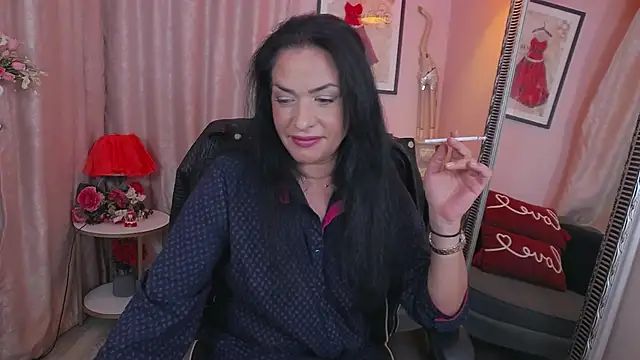 Snapshot of MyLovOne chatting on 10-14-25, 11:11 MyLovOne online show from 10-14-25, 11:11