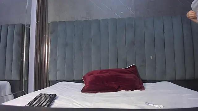 Emy Latin online show from 02-07-26, 12:20