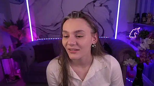 DiamondGoldie online show from 09-24-25, 06:50