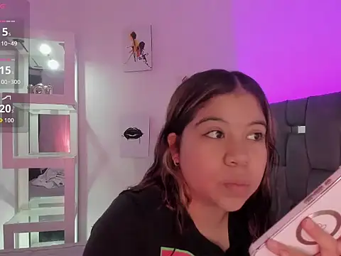 MafeStar777 online show from 03-19-26, 04:00