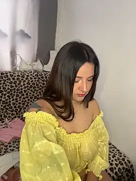 Linda Bellucci online show from 05-26-26, 01:18