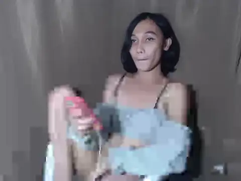 Urfucking khloe1 online show from 09-24-25, 12:30