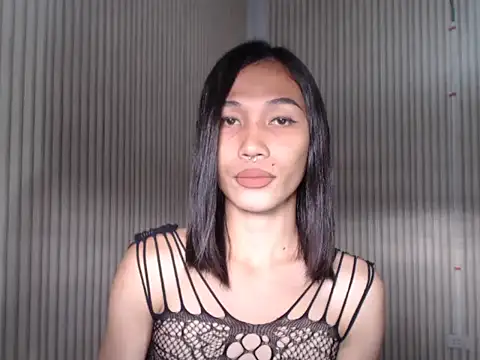 Urfucking khloe1 online show from 02-13-26, 12:17