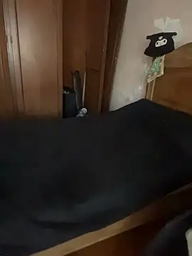 Snapshot of tbp96 chatting on 11-09-25, 11:30 tbp96 online show from 11-09-25, 11:30