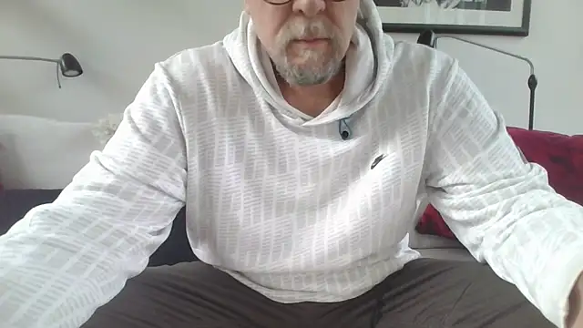 Snapshot of Boddman chatting on 03-07-26, 08:55 Boddman online show from 03-07-26, 08:55