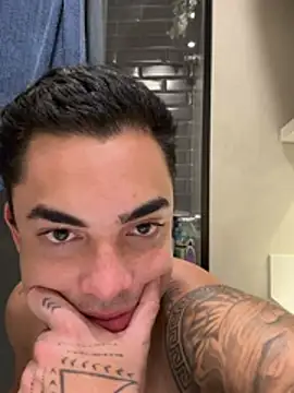 Snapshot of orlandodotado chatting on 04-10-26, 06:07 orlandodotado online show from 04-10-26, 06:07