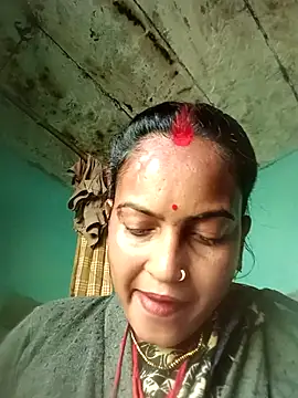 Snapshot of Hot_chinkiji chatting on 02-11-26, 06:29 Hot chinkiji online show from 02-11-26, 06:29