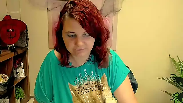 TwoBigSuns online show from 10-14-25, 07:09