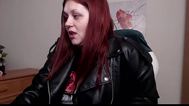 Snapshot of Alisawoods_ chatting on 03-08-26, 01:48 Alisawoods online show from 03-08-26, 01:48