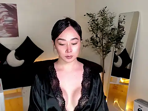 Ms yhanna online show from 05-05-26, 11:46