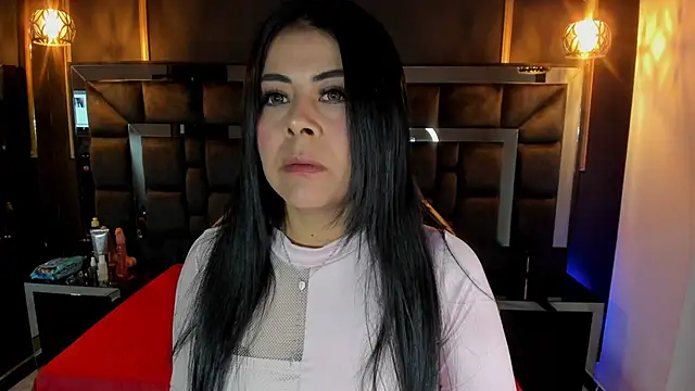 Snapshot of Aniajoness_ chatting on 09-25-25, 04:16 Aniajoness online show from 09-25-25, 04:16