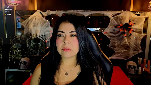 Snapshot of Aniajoness_ chatting on 10-15-25, 04:01 Aniajoness online show from 10-15-25, 04:01