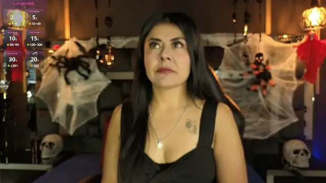 Snapshot of Aniajoness_ chatting on 10-21-25, 01:28 Aniajoness online show from 10-21-25, 01:28