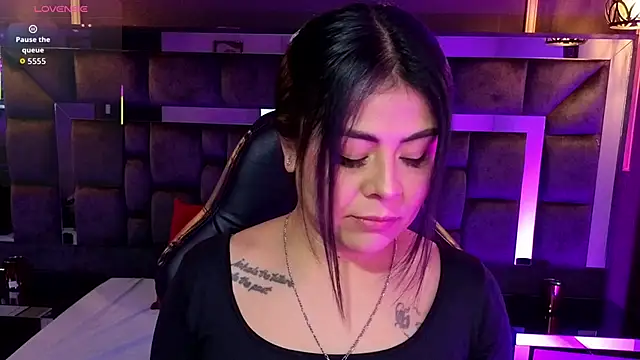 Snapshot of Aniajoness_ chatting on 11-05-25, 02:55 Aniajoness online show from 11-05-25, 02:55