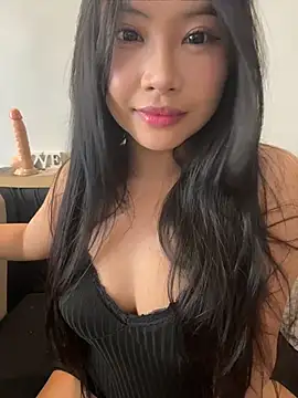 Snapshot of jinawaves chatting on 04-17-26, 01:19 jinawaves online show from 04-17-26, 01:19