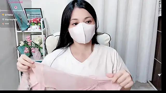 phuongnhi  online show from 08-01-26, 02:05
