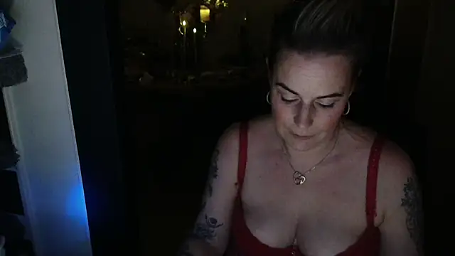 Mrs-Aurora online show from 03-19-26, 10:03