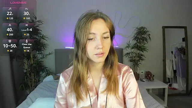 Luna G0ld online show from 10-10-25, 11:04