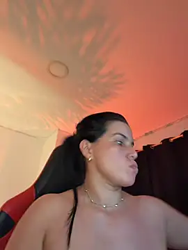 Snapshot of carol_cruz133 chatting on 05-28-26, 11:35 carol cruz133 online show from 05-28-26, 11:35