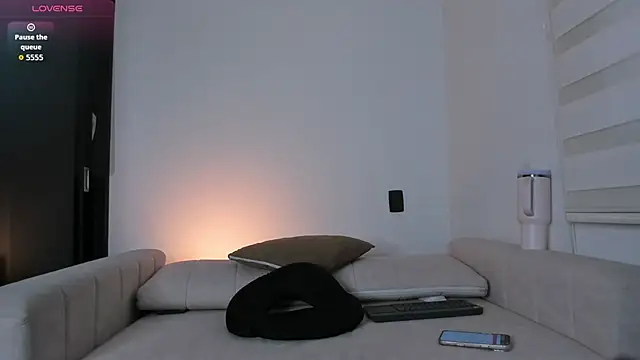 arianna 000 online show from 06-16-26, 01:14