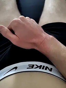 Snapshot of _-neo-_ chatting on 11-09-25, 12:14 -neo- online show from 11-09-25, 12:14