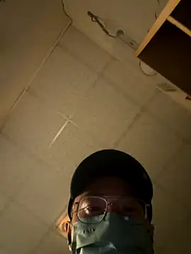 Snapshot of Rmangotw chatting on 10-14-25, 01:12 Rmangotw online show from 10-14-25, 01:12