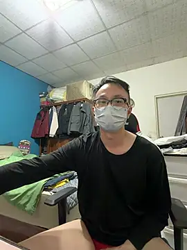 Snapshot of Rmangotw chatting on 02-19-26, 01:51 Rmangotw online show from 02-19-26, 01:51