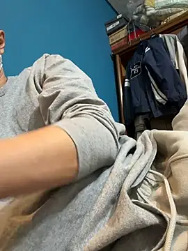 Snapshot of Rmangotw chatting on 03-12-26, 03:07 Rmangotw online show from 03-12-26, 03:07